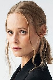 Karolina Kominek 头像