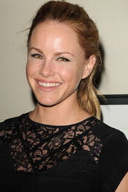 Julie Berman 头像