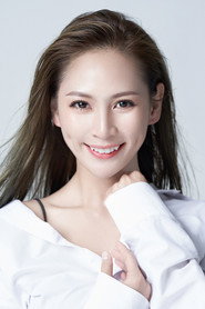 李卓媚 头像