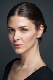 Zeynep Özder 头像