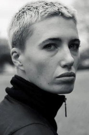 Anna Raisson 头像