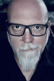George Cameron Romero 头像