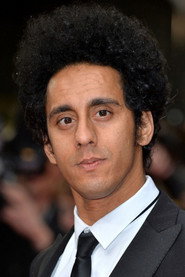 穆兹·卡汗 头像