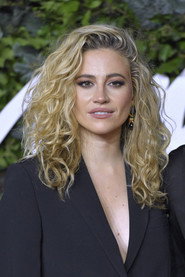 Pixie Lott 头像