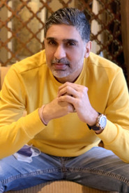Tinu Suresh Desai 头像
