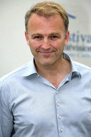 James McGowan 头像