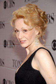Jan Maxwell 头像