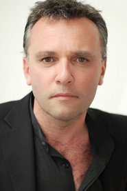 Doug Cooper 头像