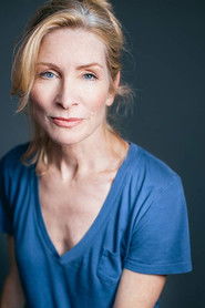 Anna Holbrook 头像