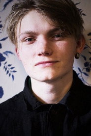 Ulrik Munther 头像