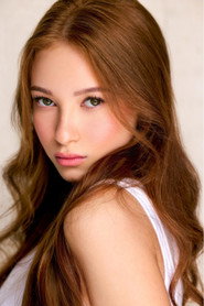 Caroline Elle Abrams 头像