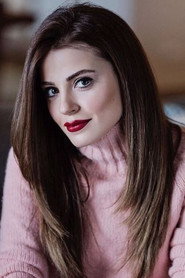 Ezgi Eyüboğlu 头像