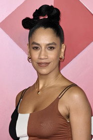 Amelie Dokubo 头像