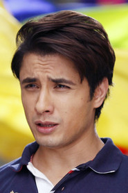 Ali Zafar 头像
