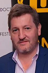 Joe Ahearne 头像