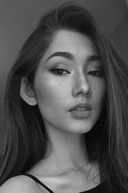 Devina Aureel 头像