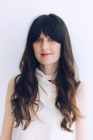Emily Cook 头像