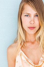 Nicole Vicius 头像