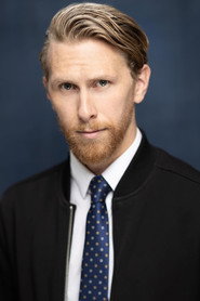 James Challis 头像