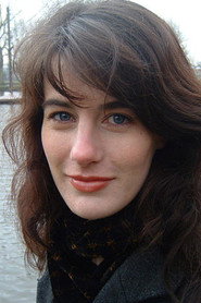 Jennifer Perrott 头像