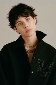 Landon Barker 头像