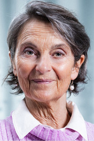 Suzanne Reuter 头像