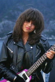 Saffron Henderson 头像