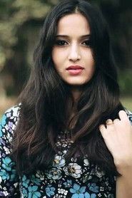 Saadhika Syal 头像