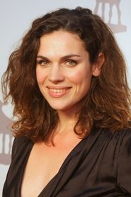 Anna Drijver 头像