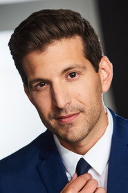 Adrian Bustamante 头像