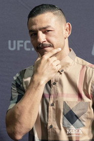 Cub Swanson 头像