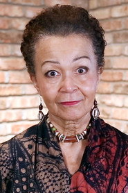 Lizan Mitchell 头像