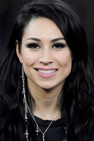 Cassie Steele 头像