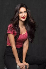 Isabelle Kaif 头像