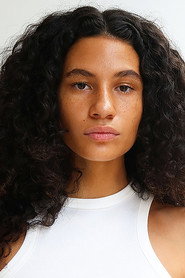 Ariane Aparecida 头像