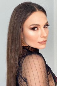 Selin Yeninci 头像