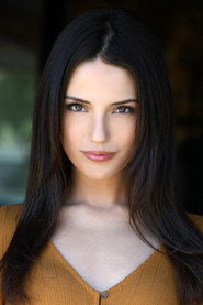 Caitlin Serros 头像