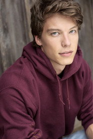 Justin Derickson 头像