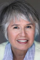 Christine Avila 头像