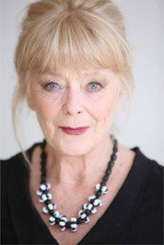 Irene Wood 头像