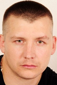 Максим Артамонов 头像