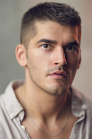 Ellis Eyres 头像