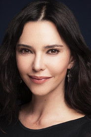 Hande Ataizi 头像