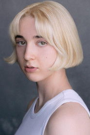 Maisie Ayres 头像