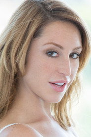 Christiana Cinn 头像