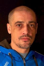 Mario Knezović 头像