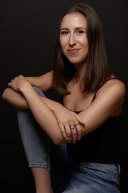 Vanessa Ozinger 头像