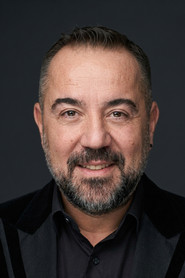 Ata Demirer 头像
