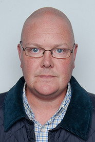 Dominic Brunt 头像