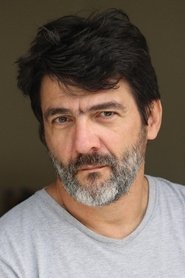 César Troncoso 头像
